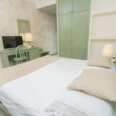 Berta Hotel 3*