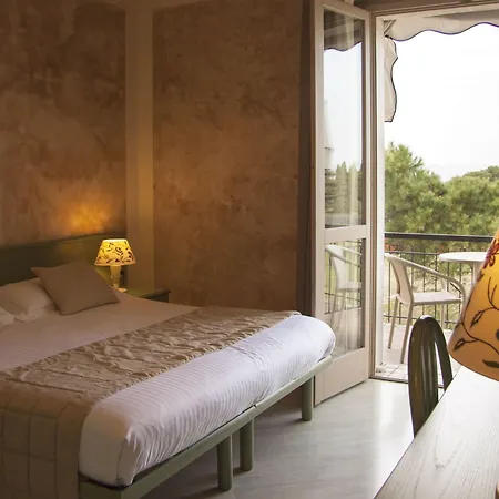 Berta Hotel 3*